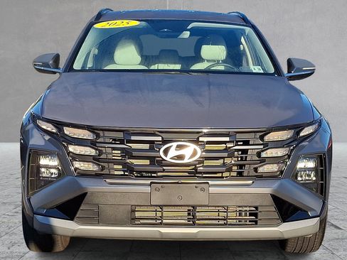 Certified 2025 Hyundai Tucson SEL FWD image 2