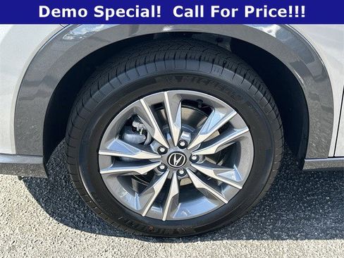 Used 2025 Acura ADX FWD image 11