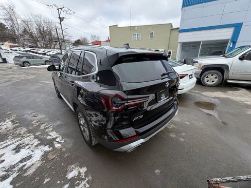 Used 2023 BMW X3 xDrive30i w/ Premium Package image 3