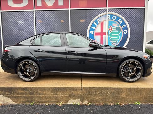New 2025 Alfa Romeo Giulia Intensa w/ Driving Assist Package image 2