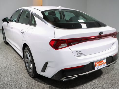 Used 2021 Kia K5 LXS FWD image 9