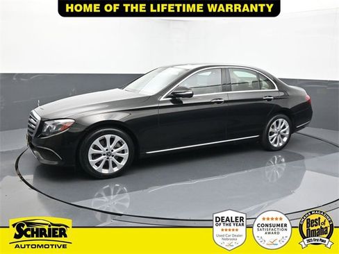 Used 2018 Mercedes-Benz E 300 4MATIC image 3