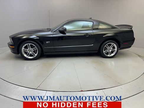 Used 2008 Ford Mustang GT Premium image 2
