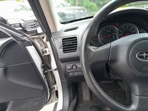 Used 2007 Subaru Outback 2.5i AWD/4WD image 17
