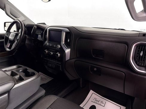 Used 2019 GMC Sierra 1500 SLE image 25