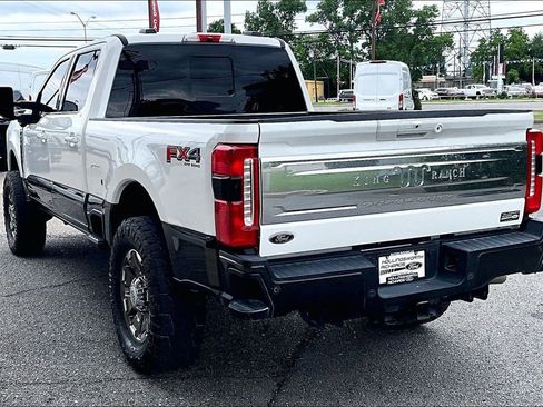 Certified 2024 Ford F250 King Ranch w/ FX4 Off-Road Package AWD/4WD image 8