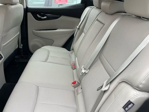 Certified 2022 Nissan Rogue Sport SL AWD/4WD image 7
