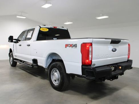 Used 2025 Ford F250 XL w/ FX4 Off-Road Package AWD/4WD image 7
