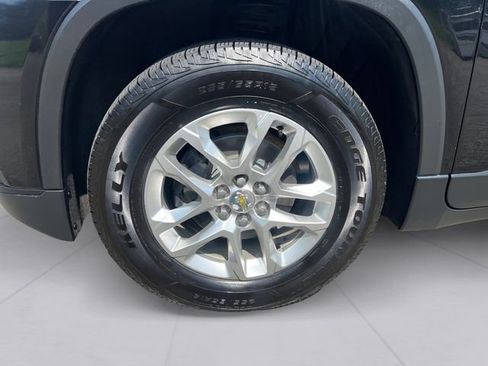 Used 2020 Chevrolet Traverse LS w/ LPO, Floor Liner Package AWD/4WD image 9