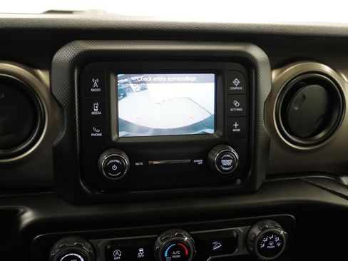 Used 2020 Jeep Wrangler Sport AWD/4WD image 28