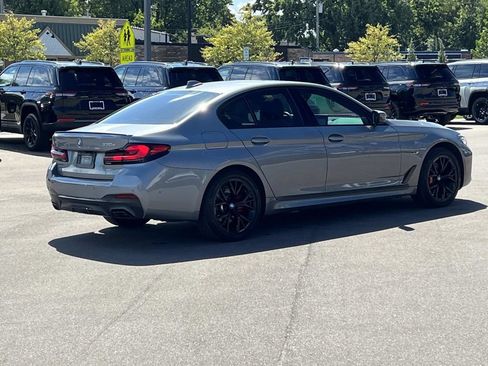 Used 2023 BMW 530e xDrive w/ Premium Package AWD/4WD image 6