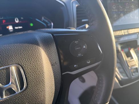 Used 2024 Honda Odyssey Touring image 18