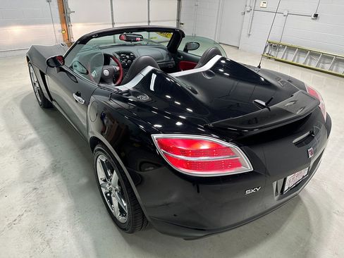 Used 2009 Saturn Sky w/ Premium Trim Package RWD image 20