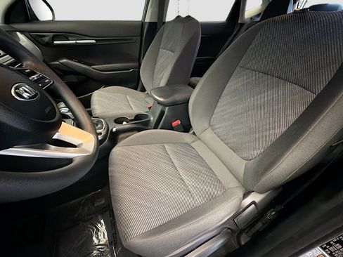 Used 2021 Kia Seltos LX image 11