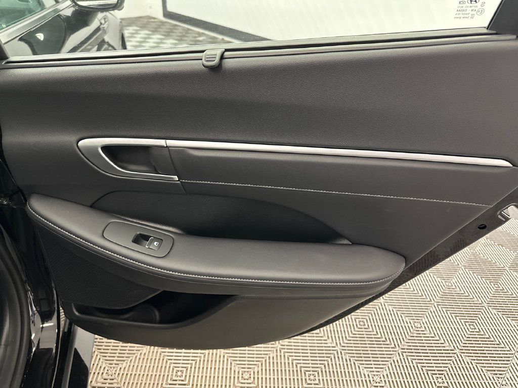 Used 2026 Hyundai Sonata Limited FWD image 18