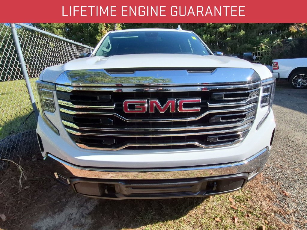 Used 2025 GMC Sierra 1500 SLT AWD/4WD image 4