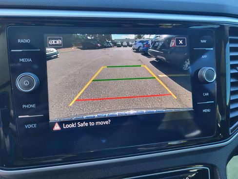 Used 2022 Volkswagen Atlas SEL image 25