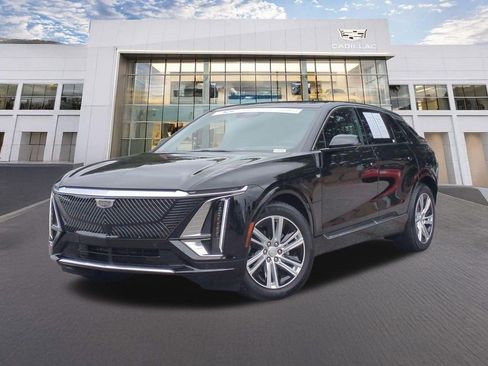 Certified 2024 Cadillac Lyriq Tech AWD/4WD image 1