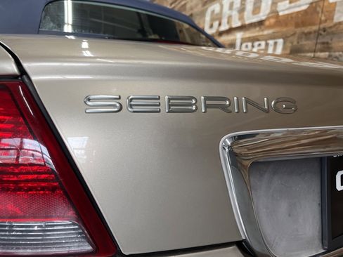 Used 2002 Chrysler Sebring Limited image 20