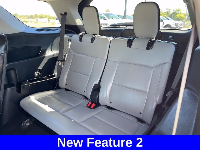Used 2021 Ford Explorer XLT w/ Equipment Group 202A AWD/4WD image 27