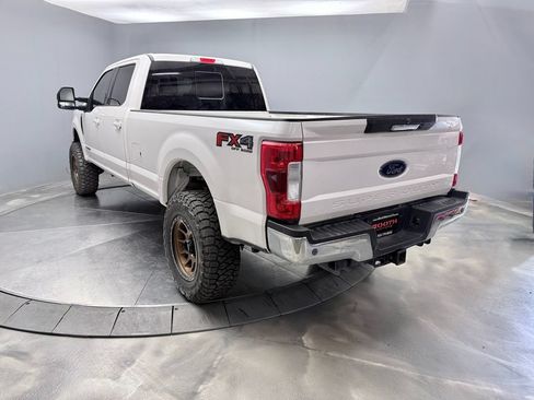 Used 2017 Ford F350 Lariat w/ Lariat Value Package AWD/4WD image 5