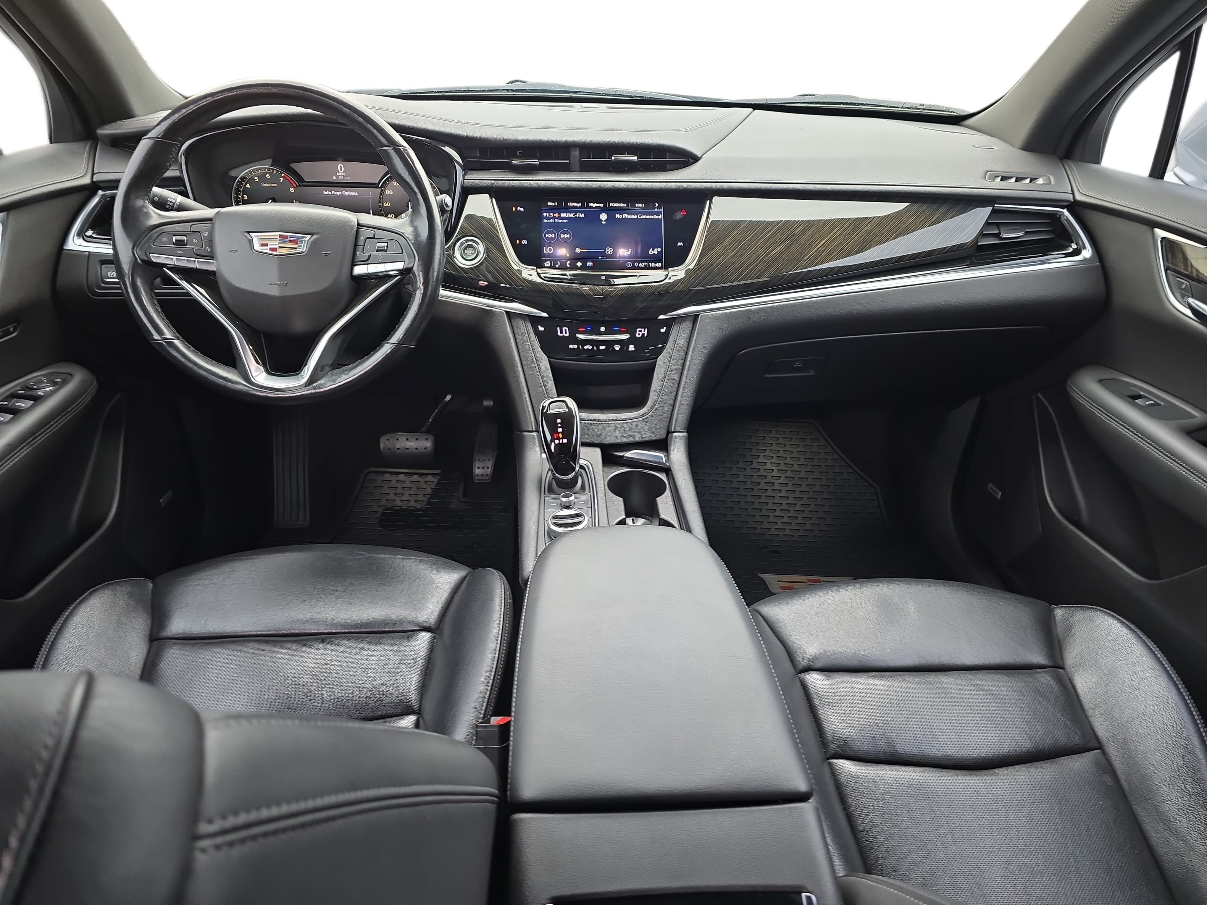 Used 2020 Cadillac XT6 Premium Luxury FWD image 9