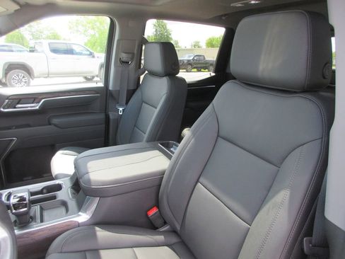 New 2026 GMC Sierra 1500 SLT w/ SLT Premium Plus Package AWD/4WD image 12