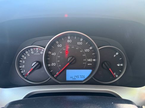 Used 2016 Toyota RAV4 LE FWD image 11