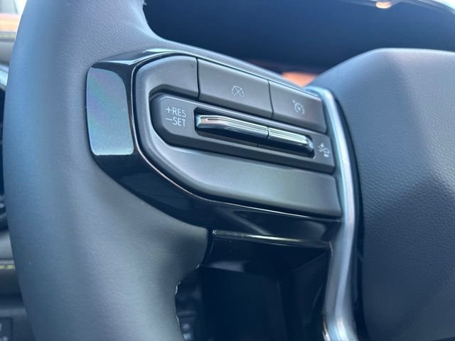 Used 2026 Chevrolet Colorado ZR2 w/ Technology Package AWD/4WD image 27