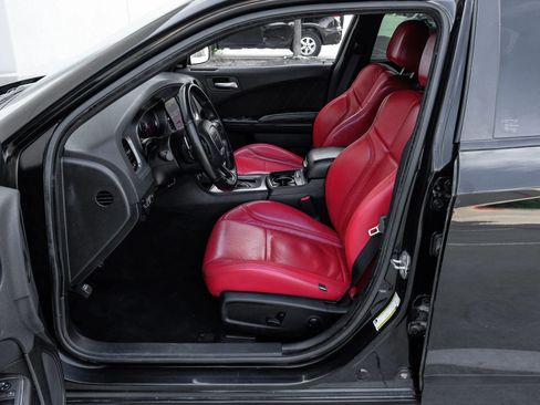 Used 2023 Dodge Charger R/T w/ Blacktop Package RWD image 18