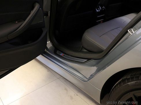 Certified 2023 BMW 540i xDrive w/ M Sport Package image 29