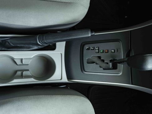 Used 2013 Toyota Corolla L FWD image 24