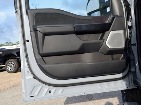 New 2026 Ford F250 Platinum AWD/4WD image 19