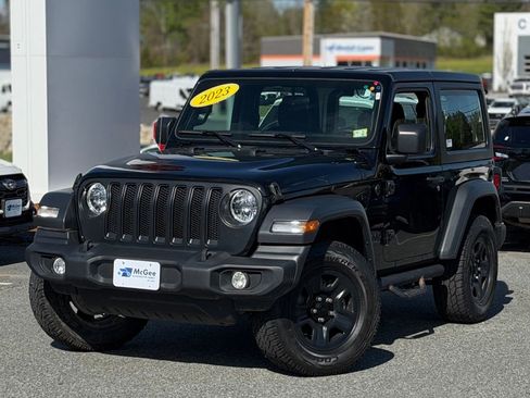 Used 2023 Jeep Wrangler Sport AWD/4WD image 1