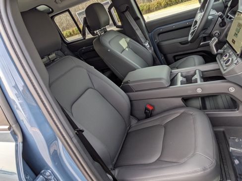 New 2026 Land Rover Defender 110 S image 31