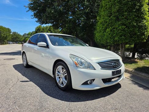 Used 2013 INFINITI G37 Journey w/ Premium Pkg RWD image 7