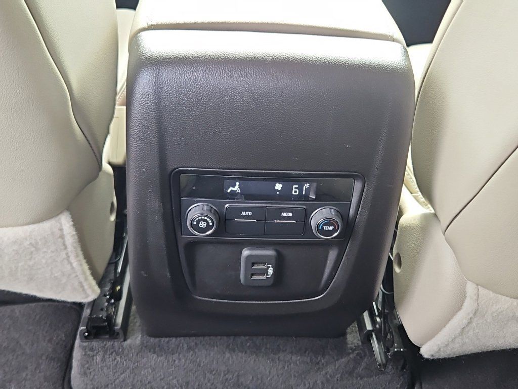 Used 2019 Buick Enclave Essence FWD image 28