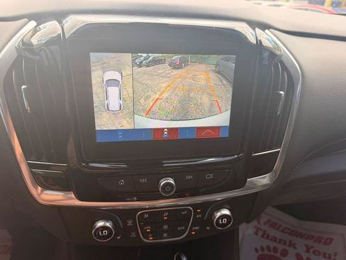 Used 2019 Chevrolet Traverse RS FWD image 22