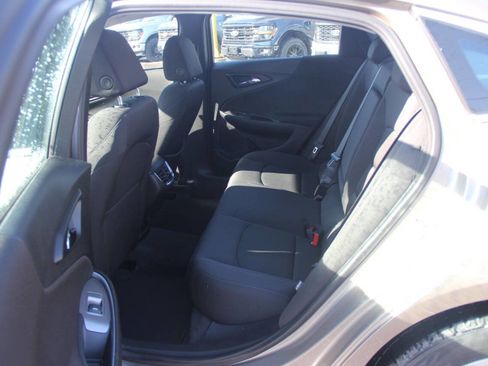 Used 2024 Chevrolet Malibu LT image 10