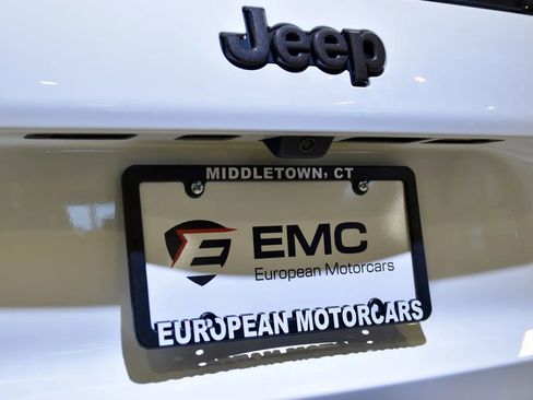 Used 2021 Jeep Cherokee Latitude Lux 80th Anniv w/ Quick Order Package 26U 80TH image 11