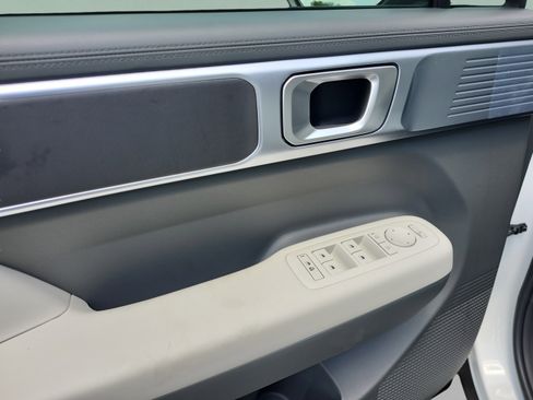 New 2026 Hyundai Santa Fe SE FWD image 15