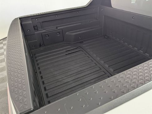 Used 2024 Hyundai Santa Cruz SEL image 17