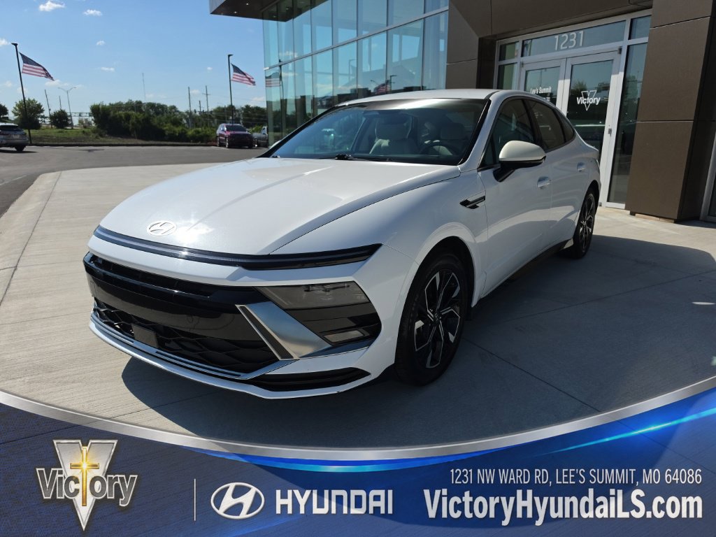 Used 2025 Hyundai Sonata SEL FWD image 1