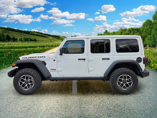 Used 2024 Jeep Wrangler Unlimited Rubicon AWD/4WD image 3