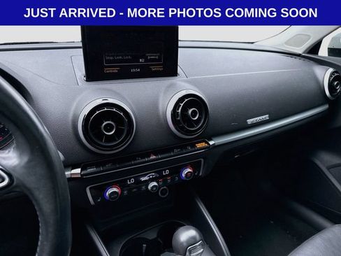 Used 2016 Audi A3 e-tron Premium FWD image 13