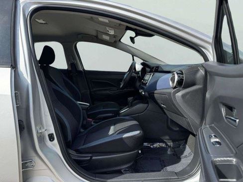 Used 2023 Nissan Versa SV FWD image 46