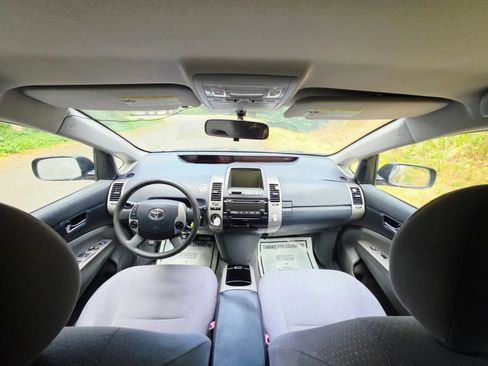 Used 2007 Toyota Prius w/ Pkg 2 FWD image 13
