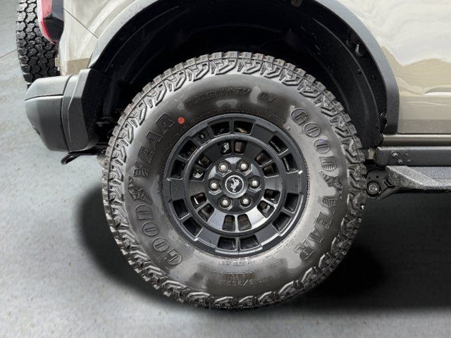 New 2026 Ford Bronco Badlands w/ Sasquatch Package AWD/4WD image 8