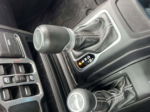 Certified 2020 Jeep Gladiator Overland image 28