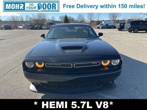 Used 2022 Dodge Challenger R/T image 2